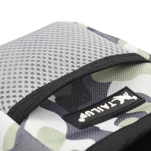 Tail Up™ Portable Treat Pouch – Hands-Free Training Companion